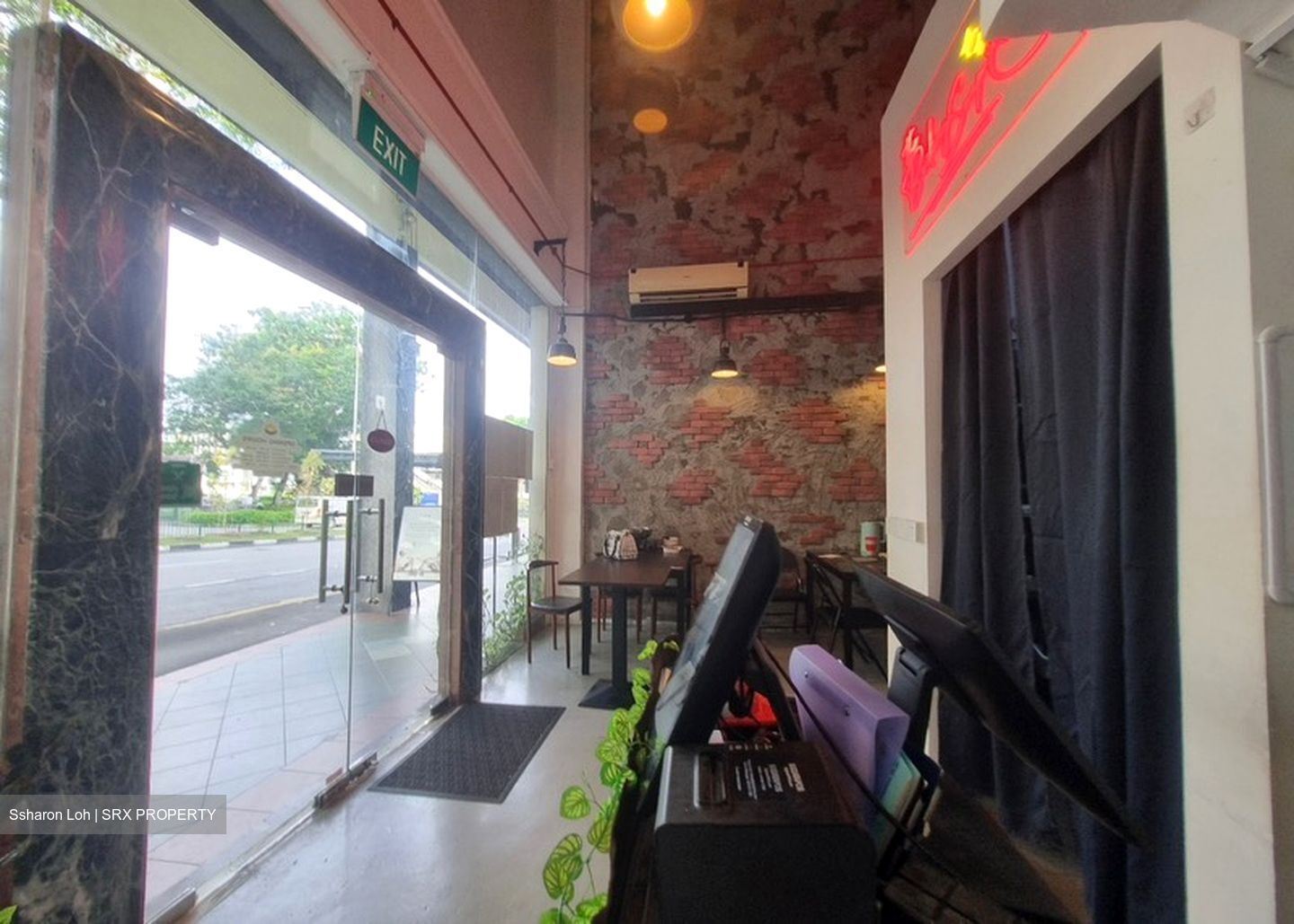 Yio Chu Kang Road (D19), Retail #604375441